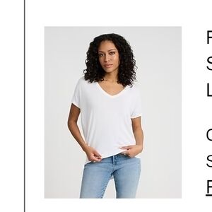 Express White V-Neck Short Sleeve Tee